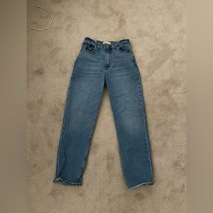 Abercrombie Curve Love Ultra High Rise 90s Straight Jeans